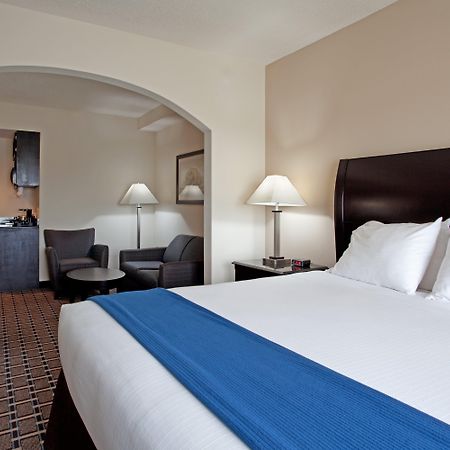 Holiday Inn Express Hotel & Suites Hope Mills-Fayetteville Airport By Ihg Bilik gambar